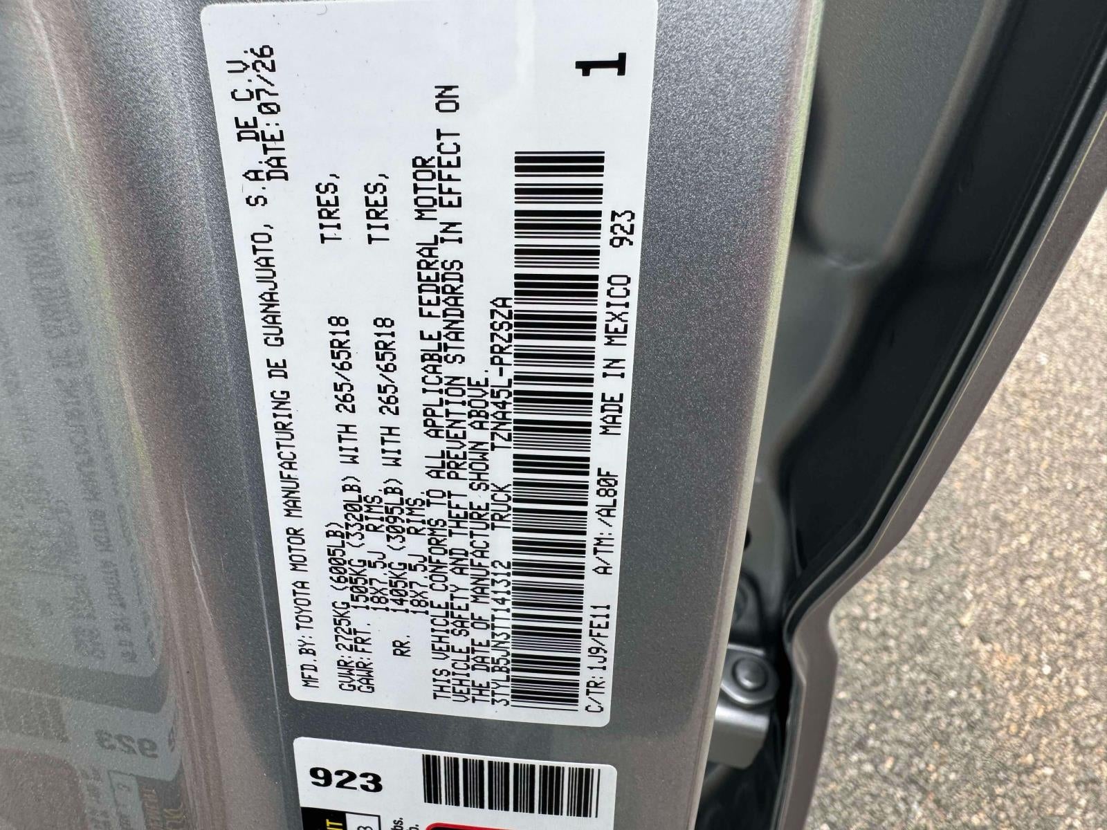 2026 Toyota Tacoma 4WD TRD Sport Double Cab 5' Bed AT (Natl)