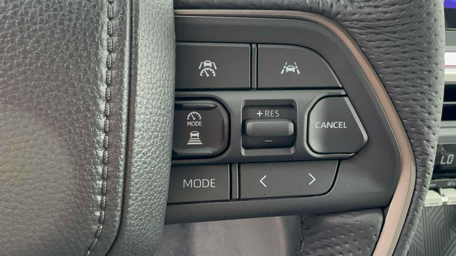 2026 Toyota Tacoma 4WD TRD Sport Double Cab 5' Bed AT (Natl)