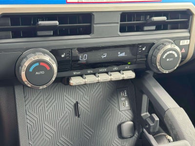 2026 Toyota Tacoma 4WD TRD Sport Double Cab 5' Bed AT (Natl)