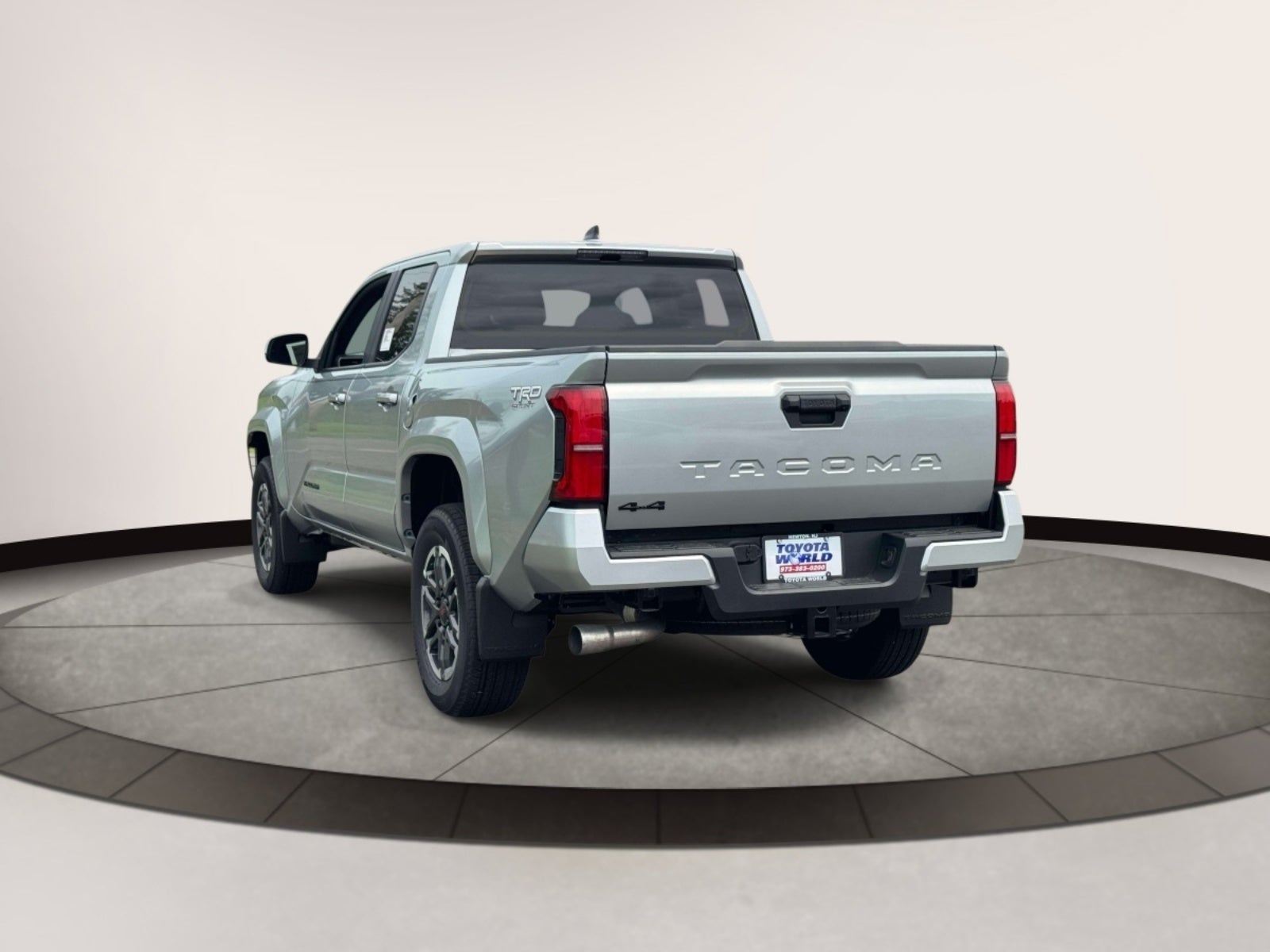 2026 Toyota Tacoma 4WD TRD Sport Double Cab 5' Bed AT (Natl)