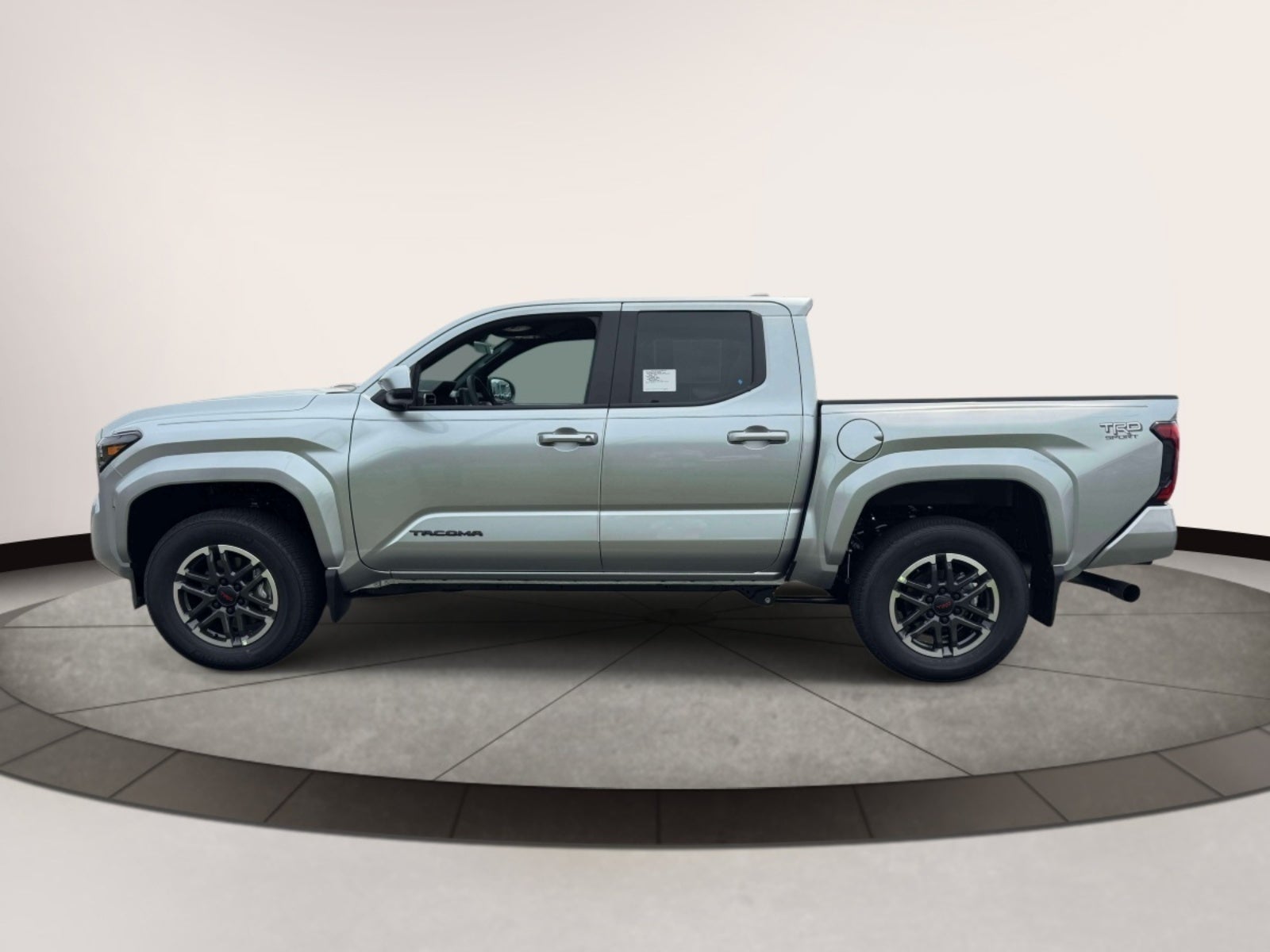 2026 Toyota Tacoma 4WD TRD Sport Double Cab 5' Bed AT (Natl)