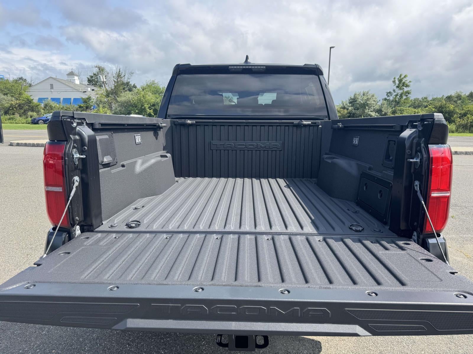 2026 Toyota Tacoma 4WD TRD Off Road Hybrid Double Cab 5' Bed AT (Natl)