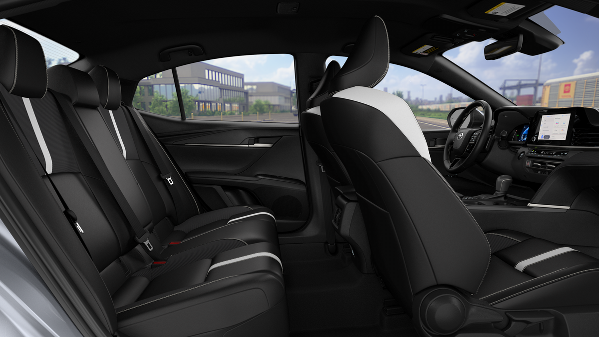 2026 Toyota Camry SE AWD