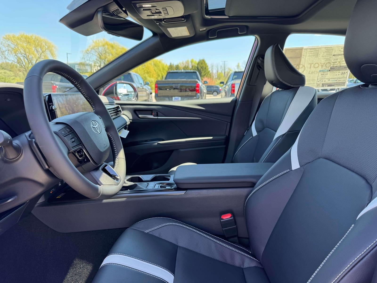 2026 Toyota Camry SE AWD