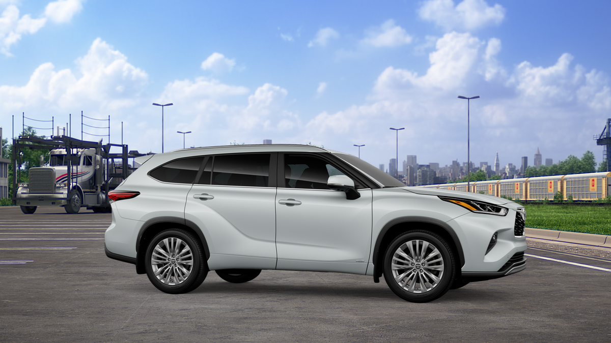 2026 Toyota Highlander Hybrid Platinum