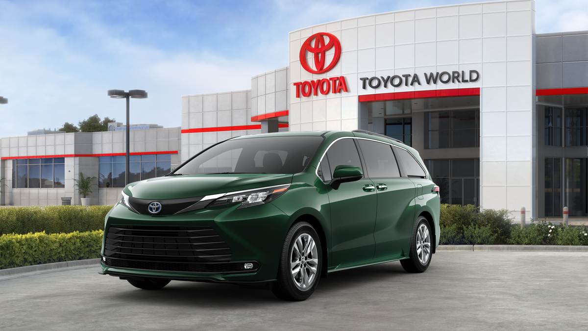 2025 Toyota Sienna XLE