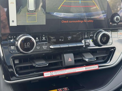 2025 Toyota Highlander Platinum