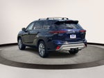 2025 Toyota Highlander Platinum