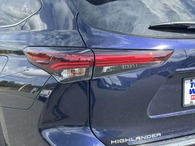 2025 Toyota Highlander Platinum
