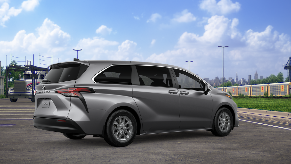 2026 Toyota Sienna LE