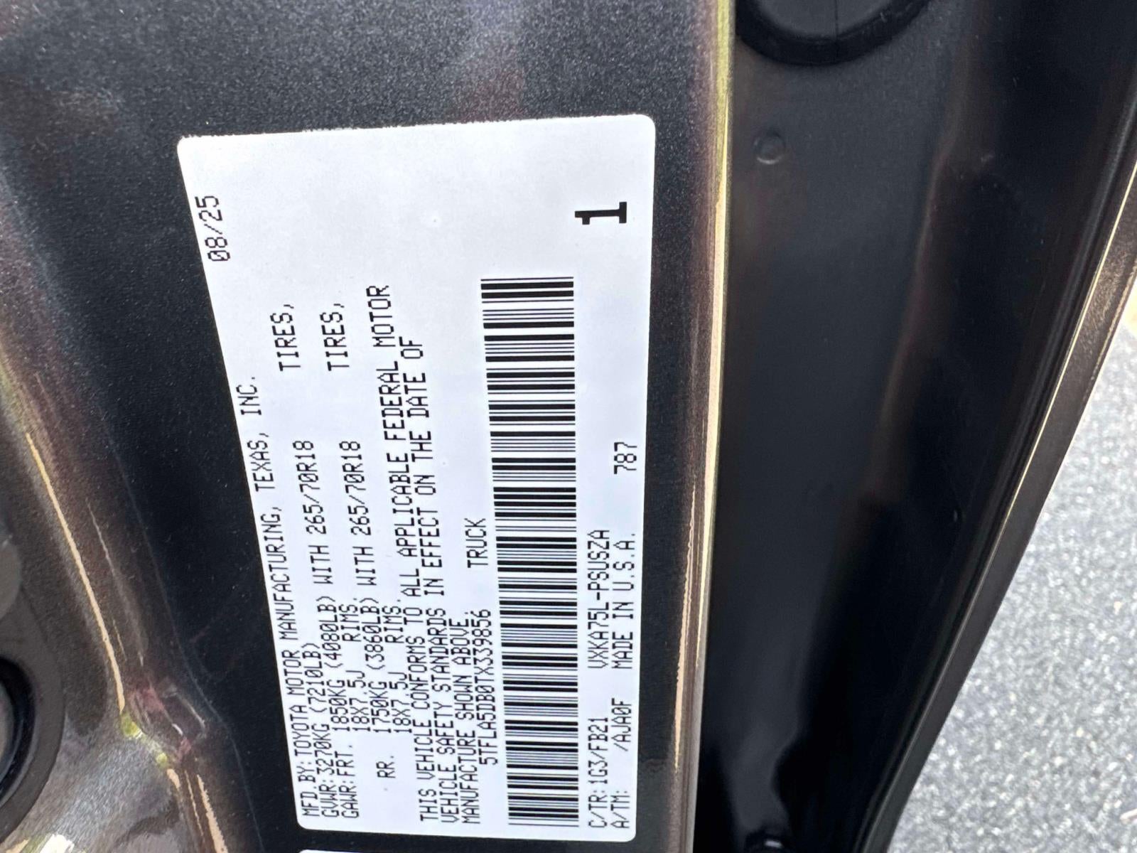 2026 Toyota Tundra 4WD SR CrewMax 5.5' Bed (Natl)
