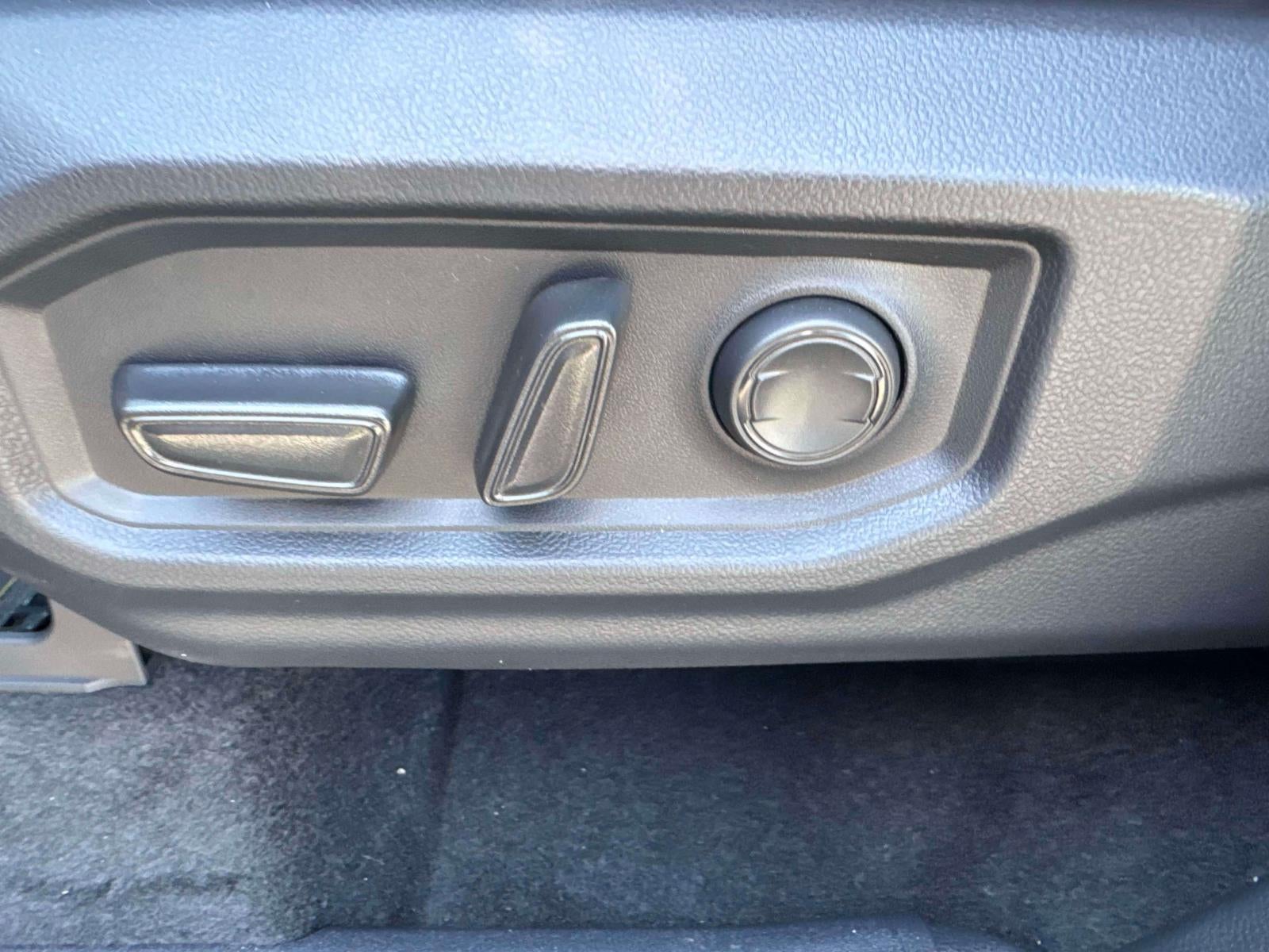 2026 Toyota Tundra 4WD SR CrewMax 5.5' Bed (Natl)