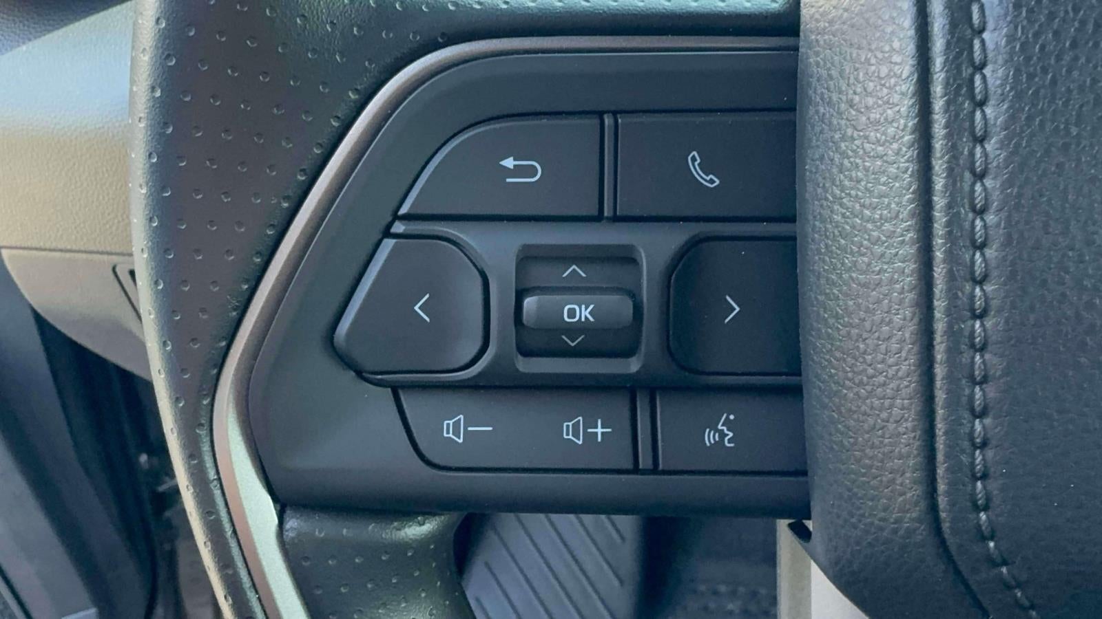 2026 Toyota Tundra 4WD SR CrewMax 5.5' Bed (Natl)