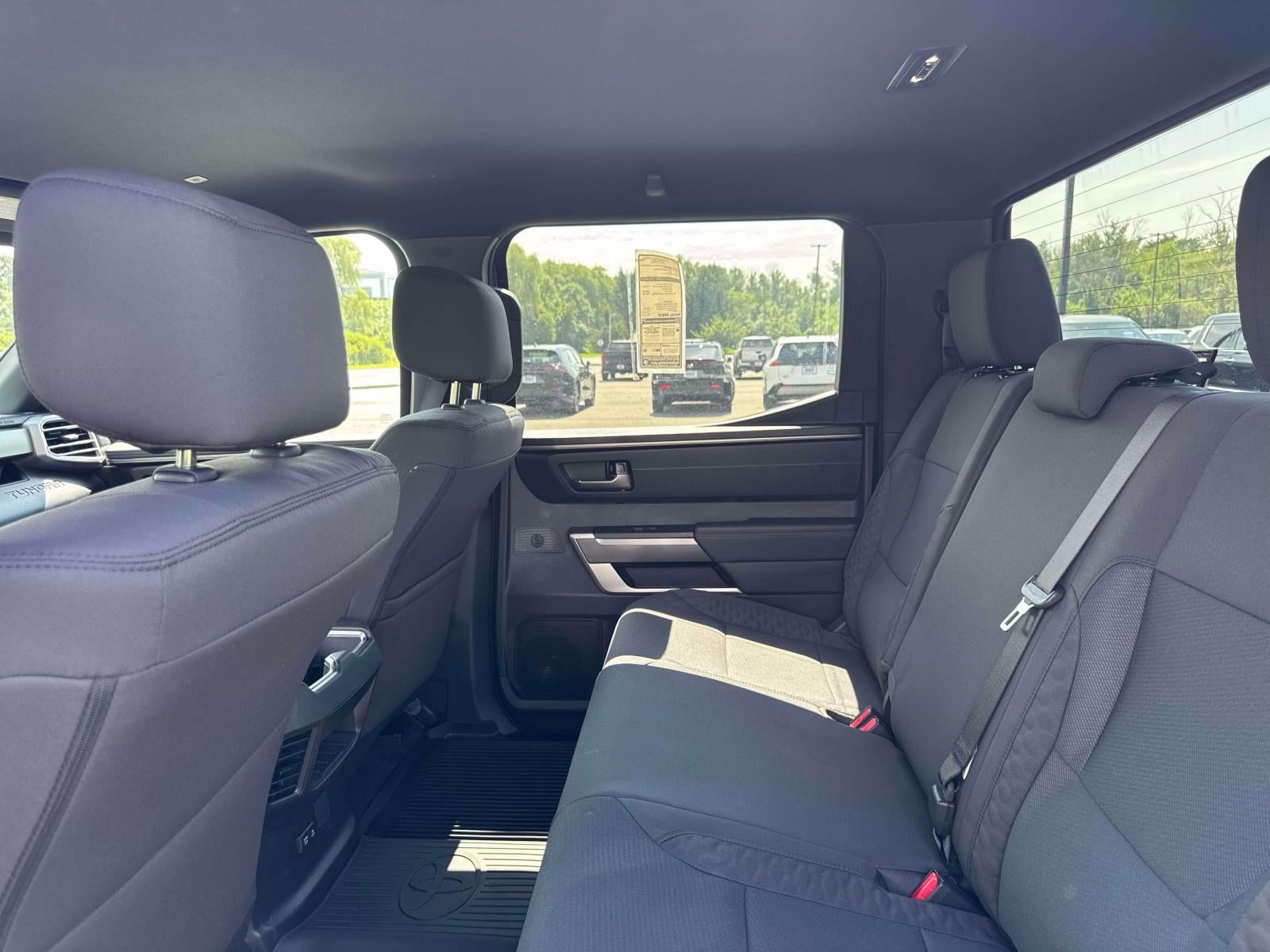 2026 Toyota Tundra 4WD SR CrewMax 5.5' Bed (Natl)