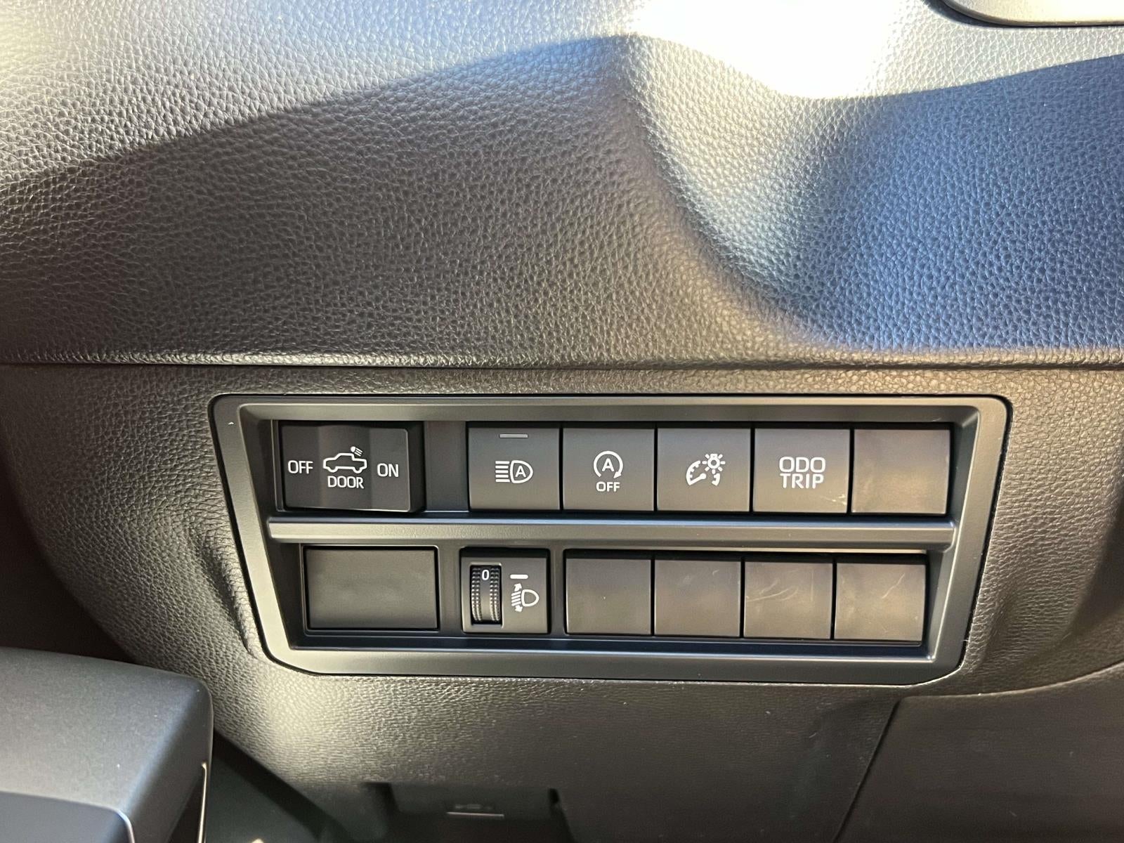 2026 Toyota Tundra 4WD SR5