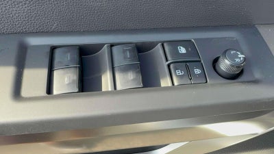 2026 Toyota Tundra 4WD SR CrewMax 5.5' Bed (Natl)