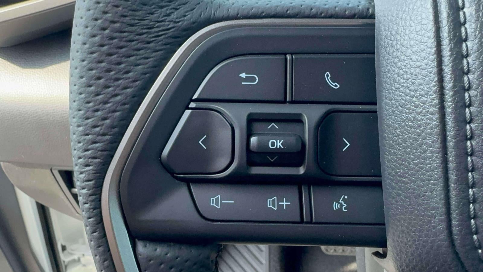 2026 Toyota Tundra 4WD SR CrewMax 5.5' Bed (Natl)