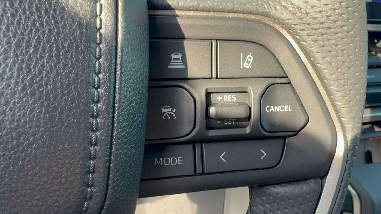 2026 Toyota Tundra 4WD SR CrewMax 5.5' Bed (Natl)