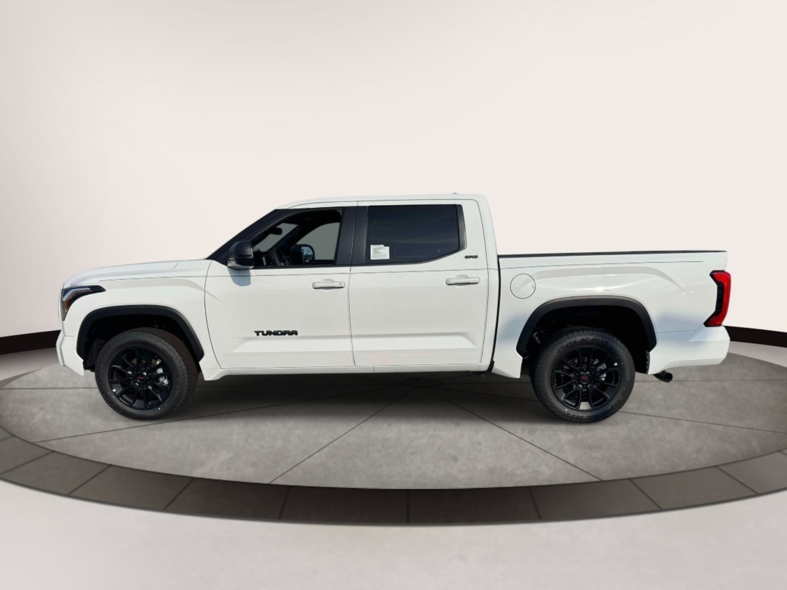 2026 Toyota Tundra 4WD SR CrewMax 5.5' Bed (Natl)
