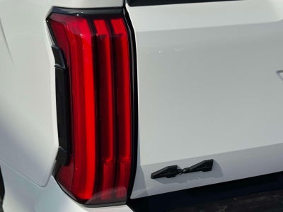 2026 Toyota Tundra 4WD SR CrewMax 5.5' Bed (Natl)