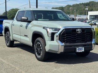 2026 Toyota Tundra 4WD SR CrewMax 5.5' Bed (Natl)