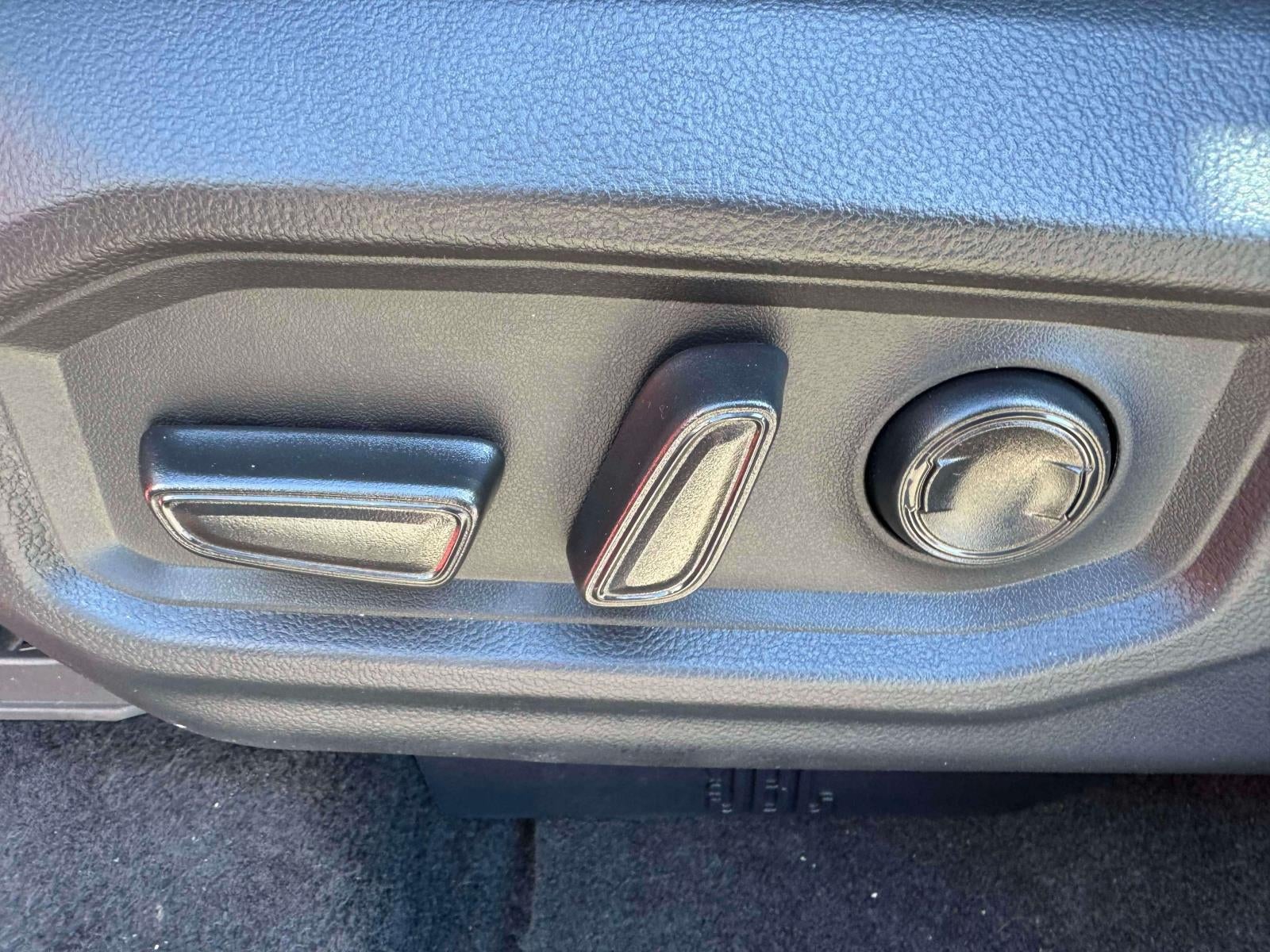 2025 Toyota Tundra 4WD Tundra Limited