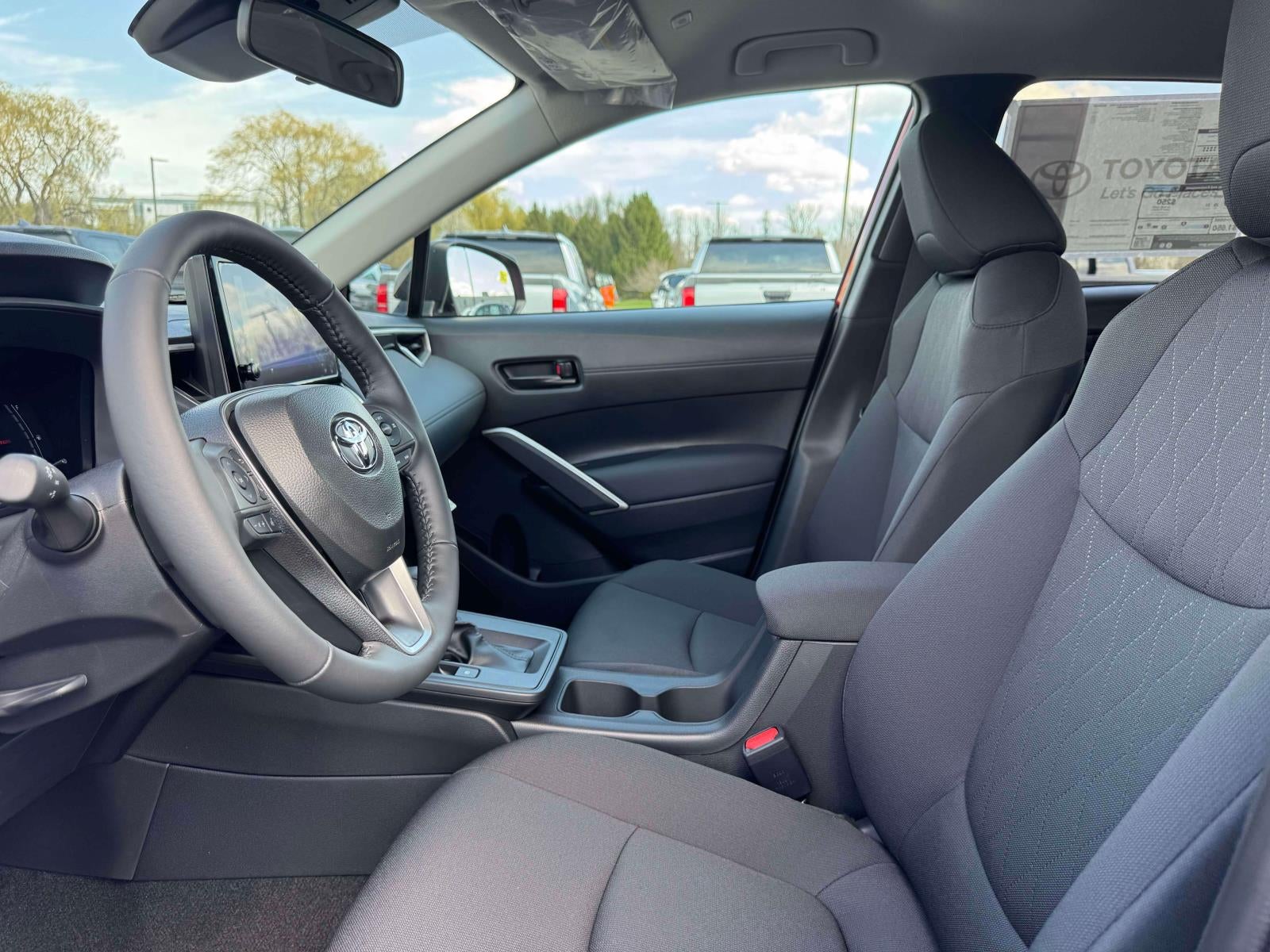 2026 Toyota Corolla Cross LE