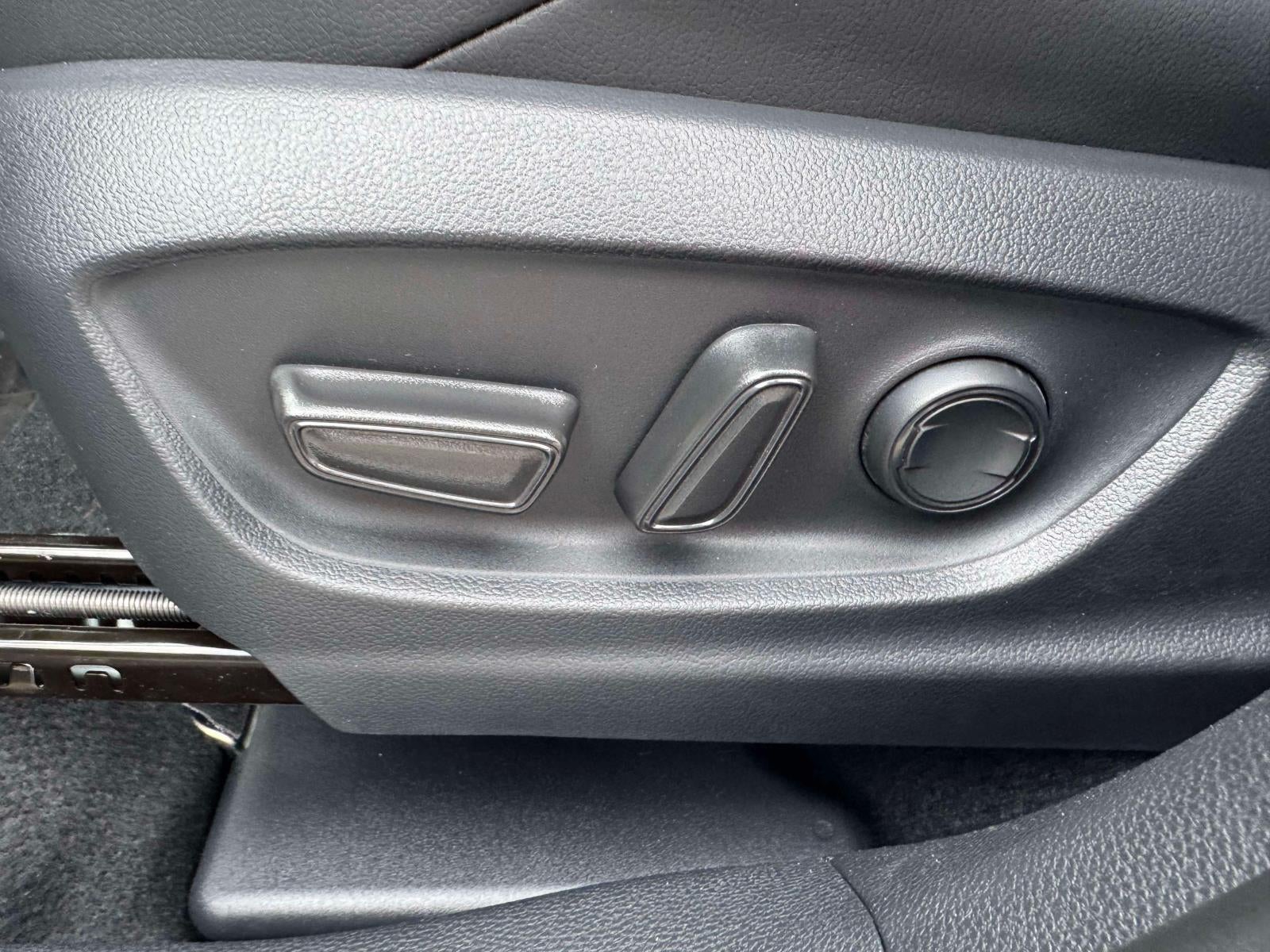 2026 Toyota Corolla Cross XSE