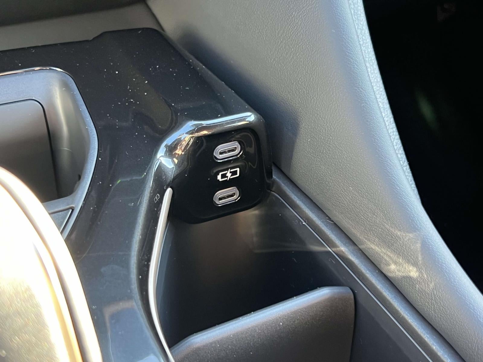 2025 Toyota Crown Signia XLE