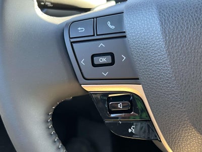 2025 Toyota Crown Signia XLE