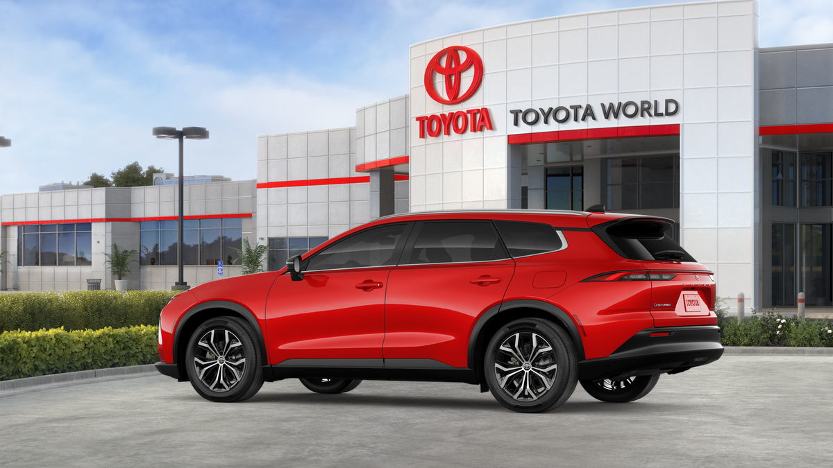 2025 Toyota Crown Signia XLE