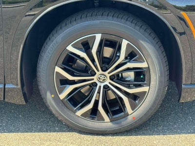 2026 Toyota Crown Signia XLE