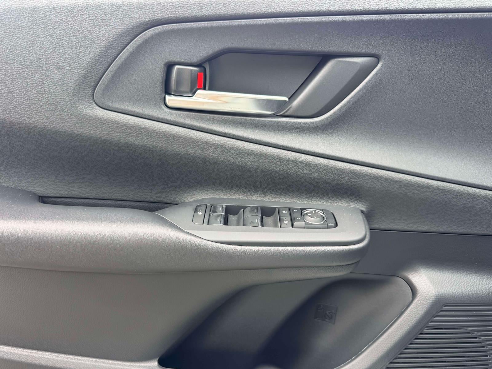 2026 Toyota Prius Plug-In Hybrid SE (Natl)