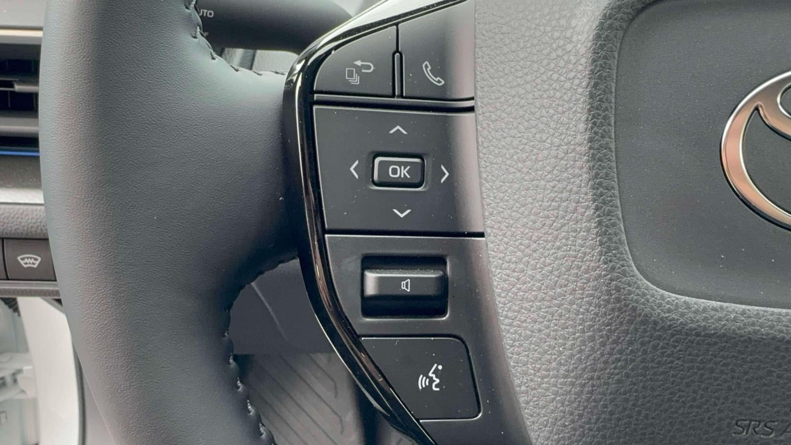 2026 Toyota Prius Plug-In Hybrid SE (Natl)