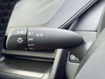 2026 Toyota Prius Plug-In Hybrid SE (Natl)