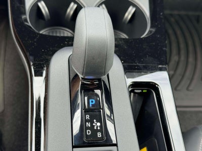 2026 Toyota Prius Plug-In Hybrid SE (Natl)