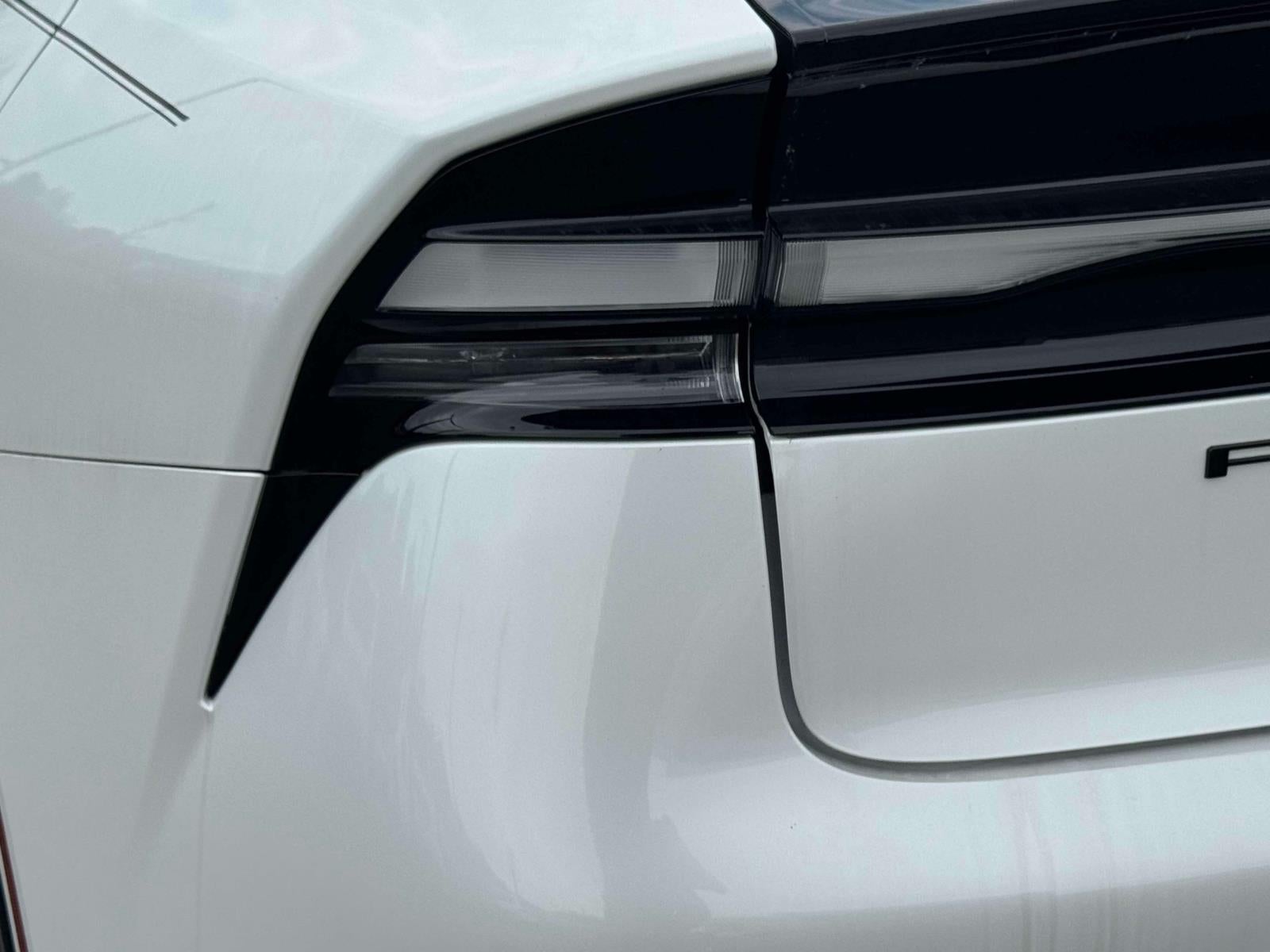 2026 Toyota Prius Plug-In Hybrid SE (Natl)
