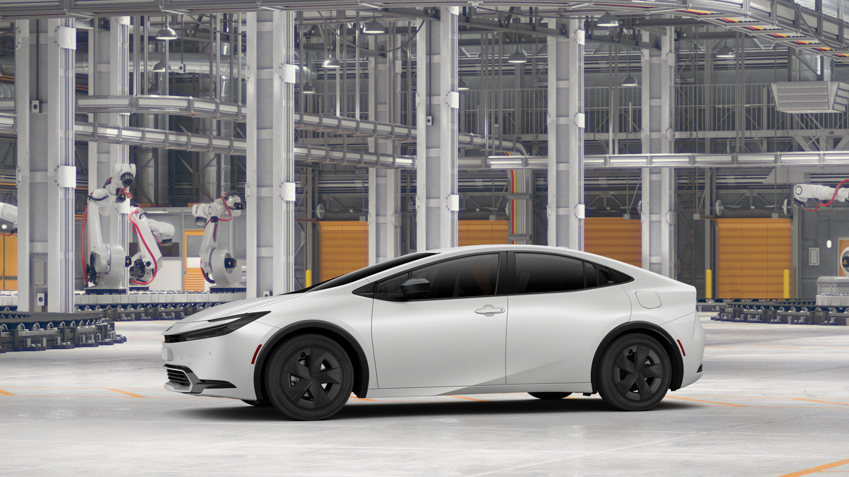 2027 Toyota Prius Plug-in Hybrid SE