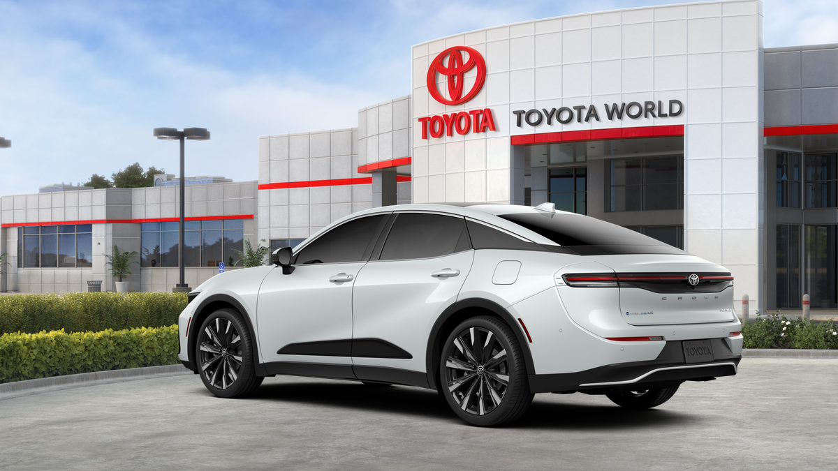 2026 Toyota Crown Platinum