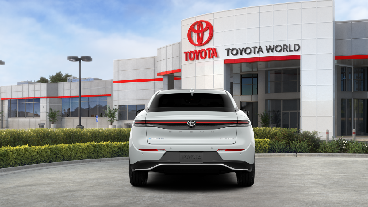 2026 Toyota Crown Platinum