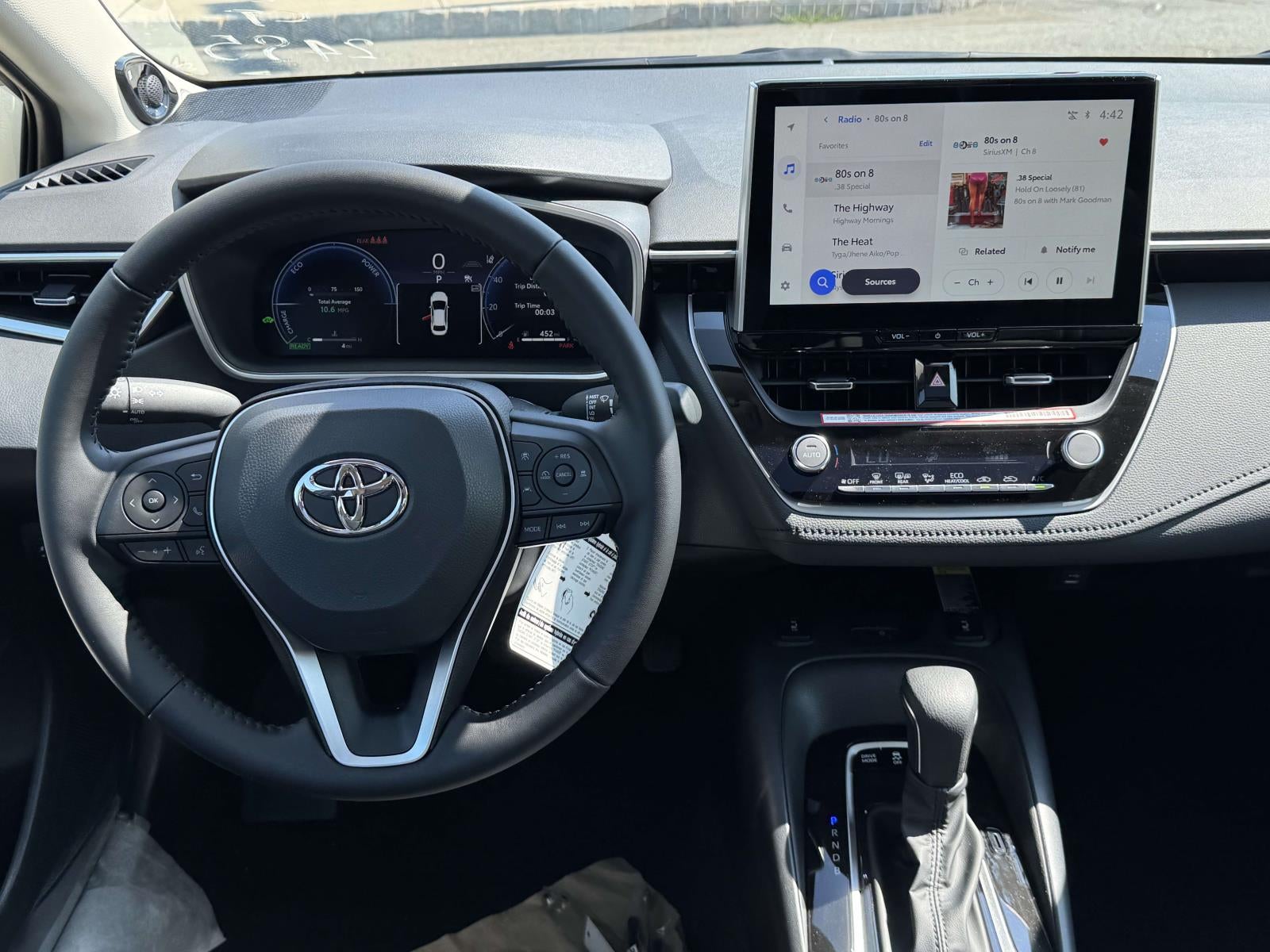 2026 Toyota Corolla XLE - Photo 11