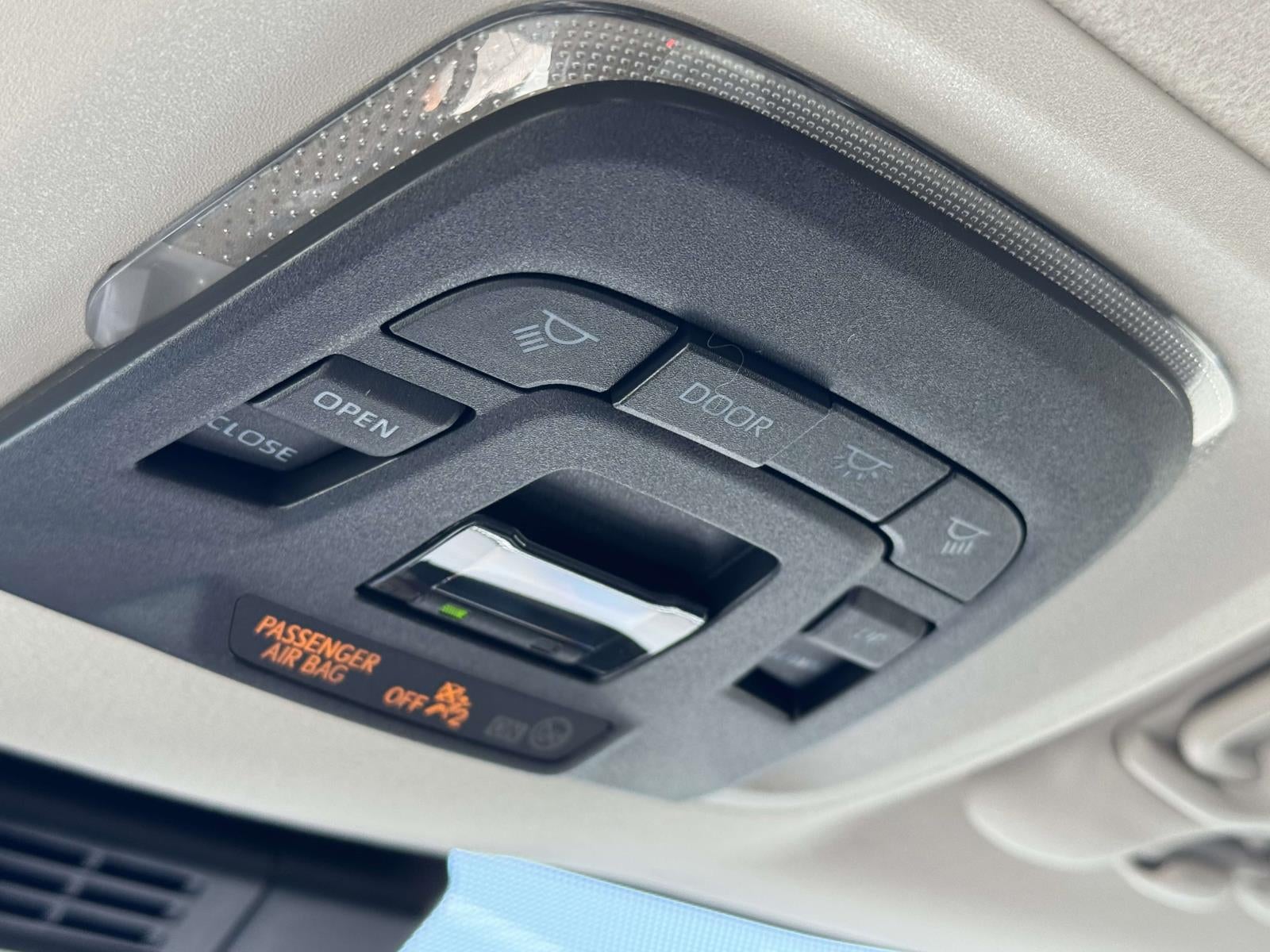 2026 Toyota Corolla Hybrid XLE FWD (Natl)