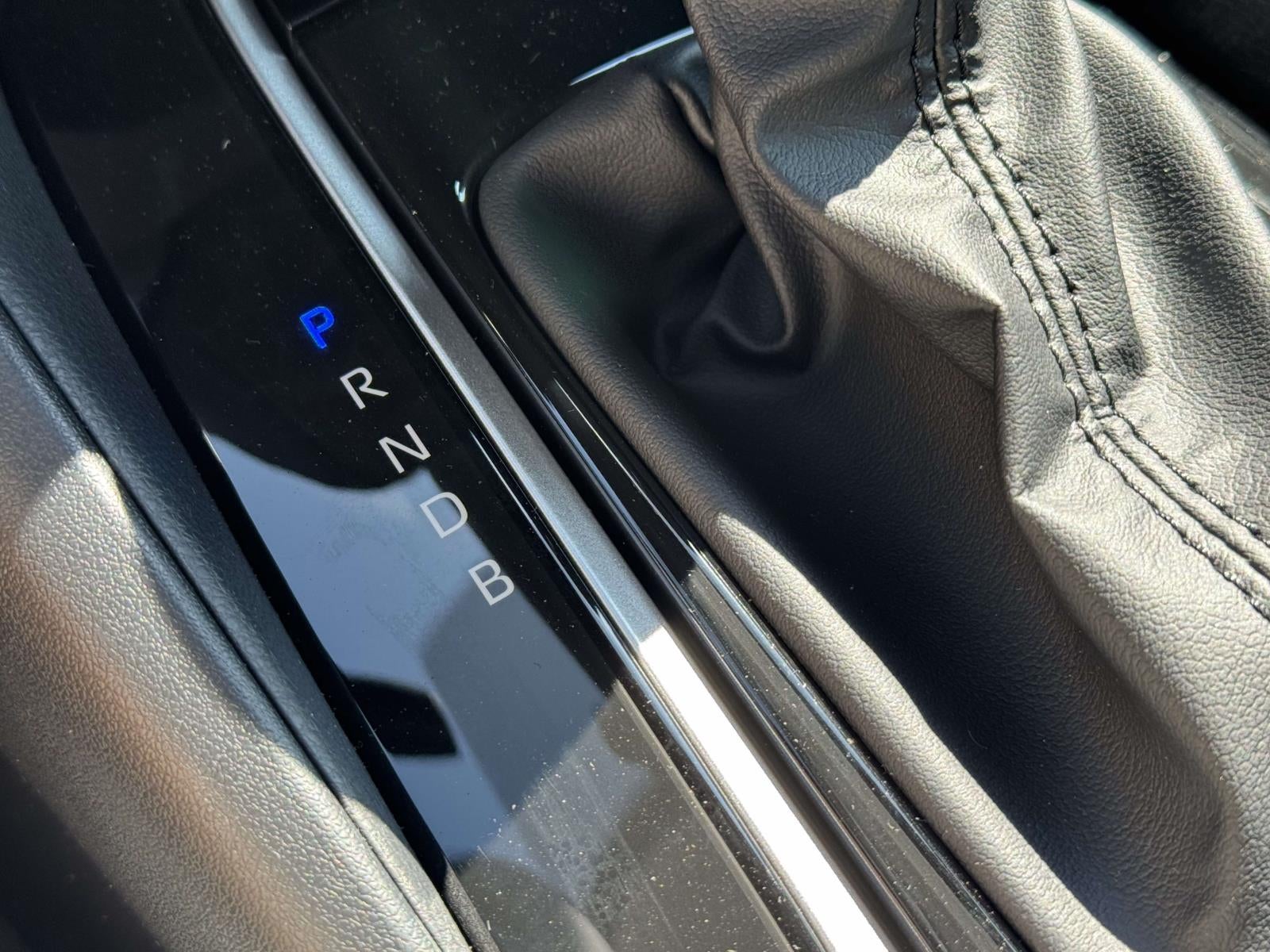 2026 Toyota Corolla Hybrid XLE FWD (Natl)