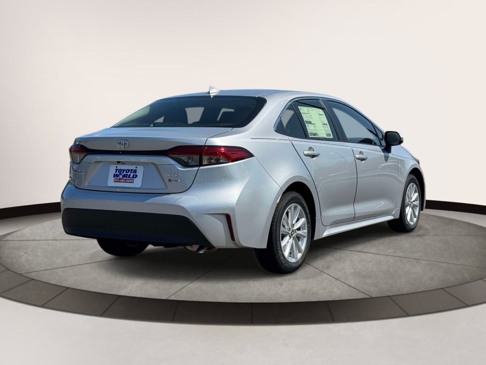 2026 Toyota Corolla XLE - Photo 4