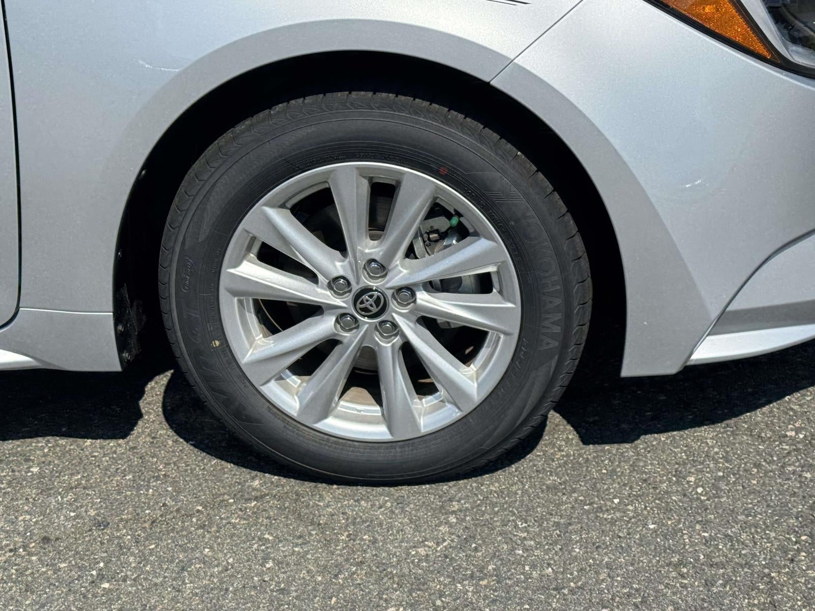 2026 Toyota Corolla XLE - Photo 6