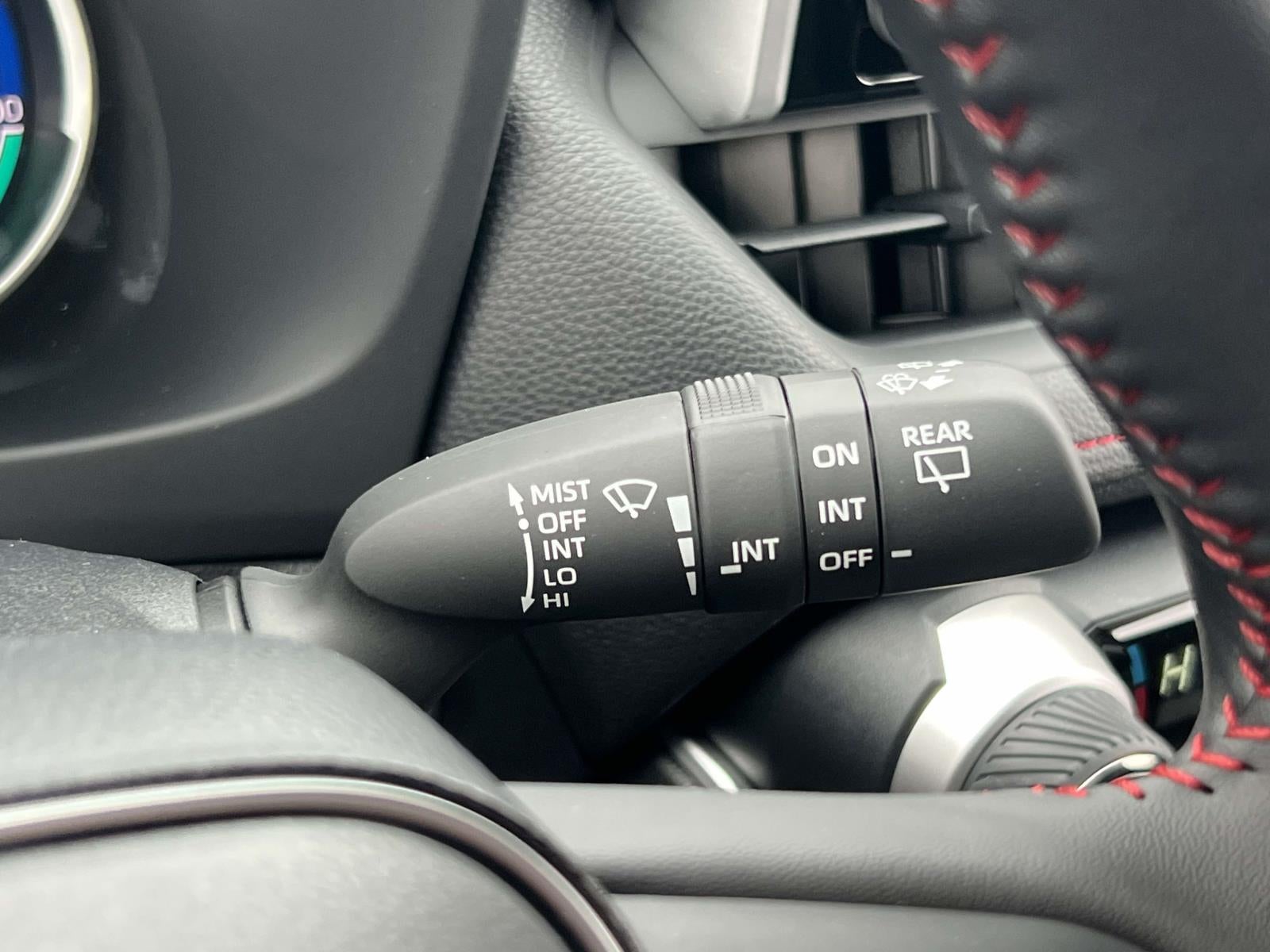 2025 Toyota RAV4 Plug-In Hybrid SE