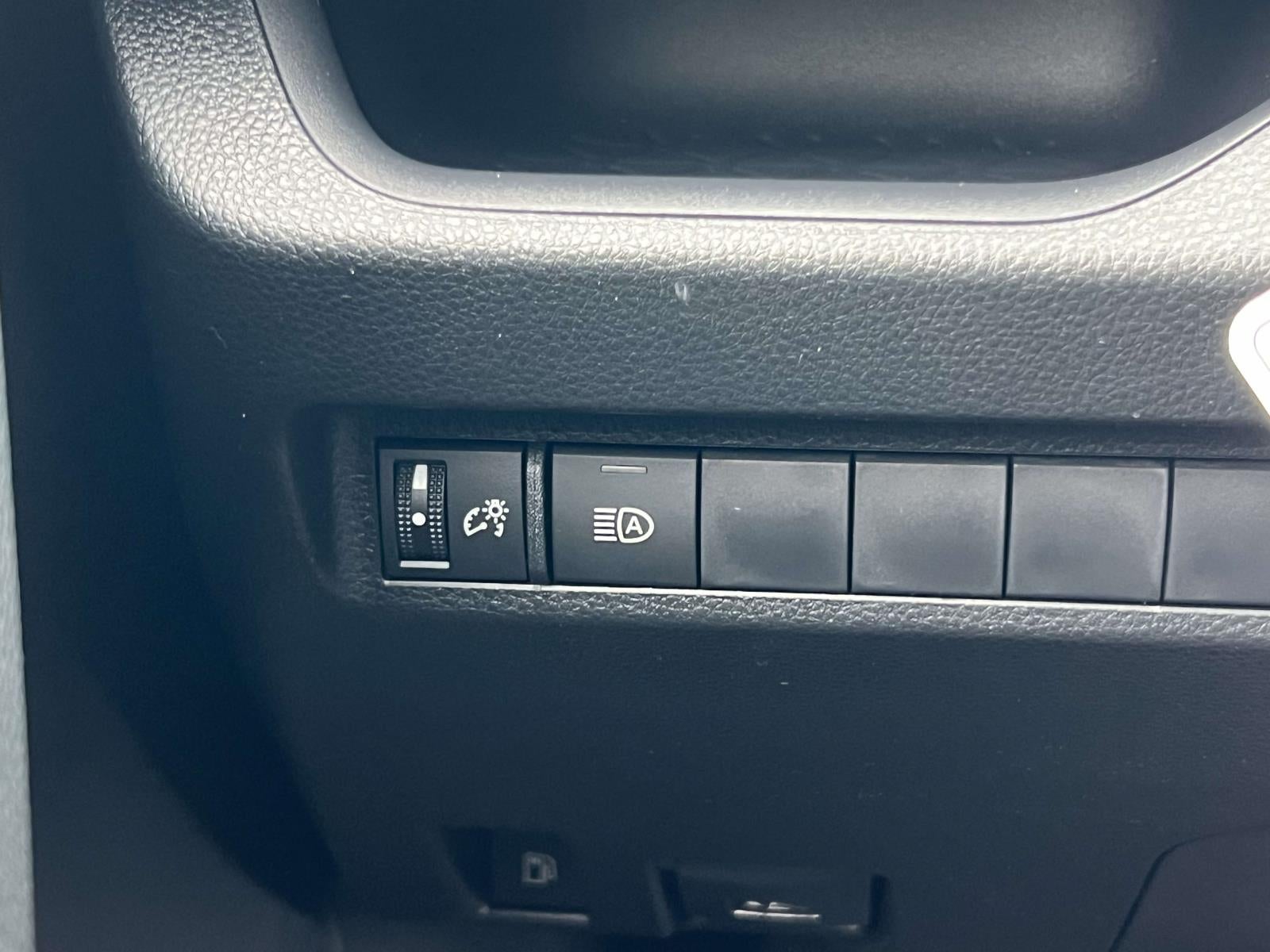 2025 Toyota RAV4 Plug-In Hybrid SE