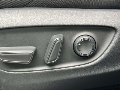 2025 Toyota RAV4 Plug-In Hybrid SE