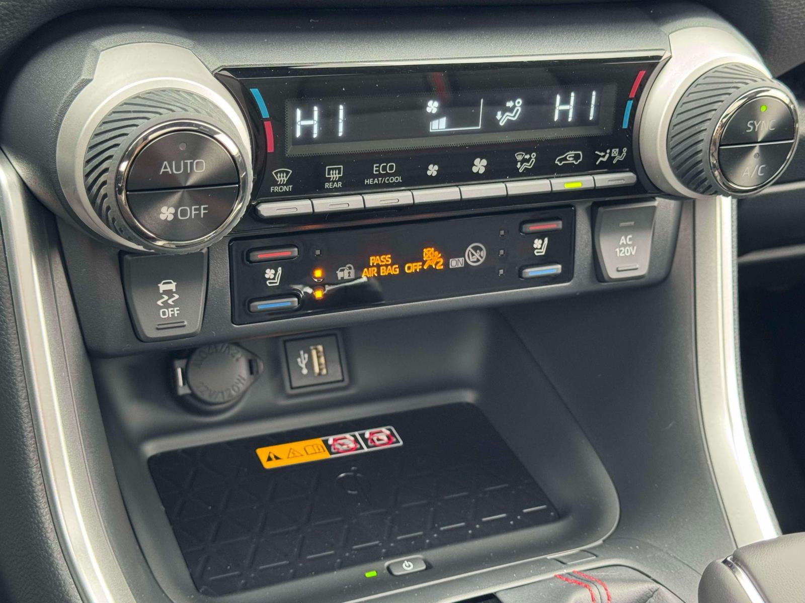 2025 Toyota RAV4 Plug-In Hybrid XSE