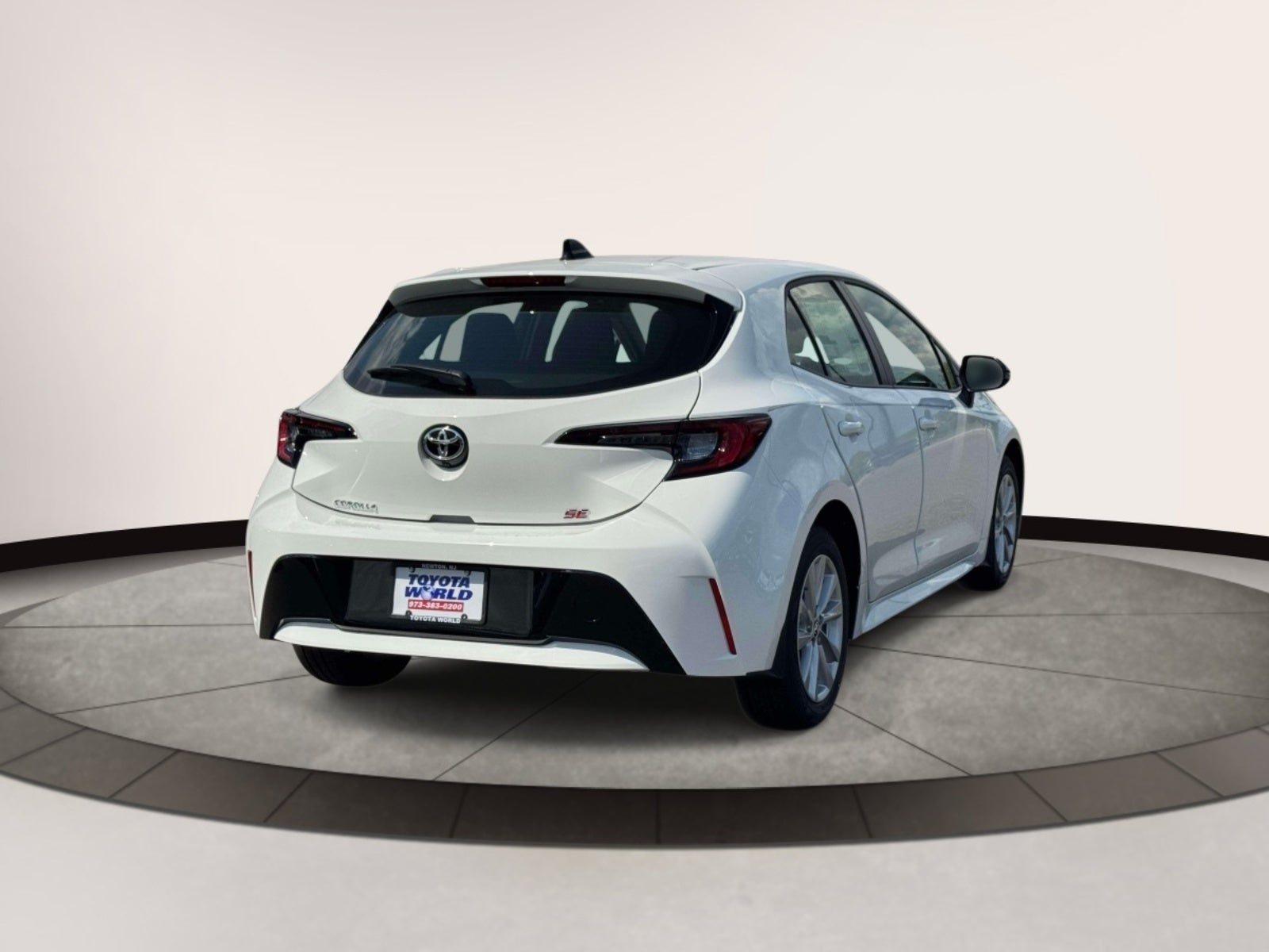 2026 Toyota Corolla Hatchback SE